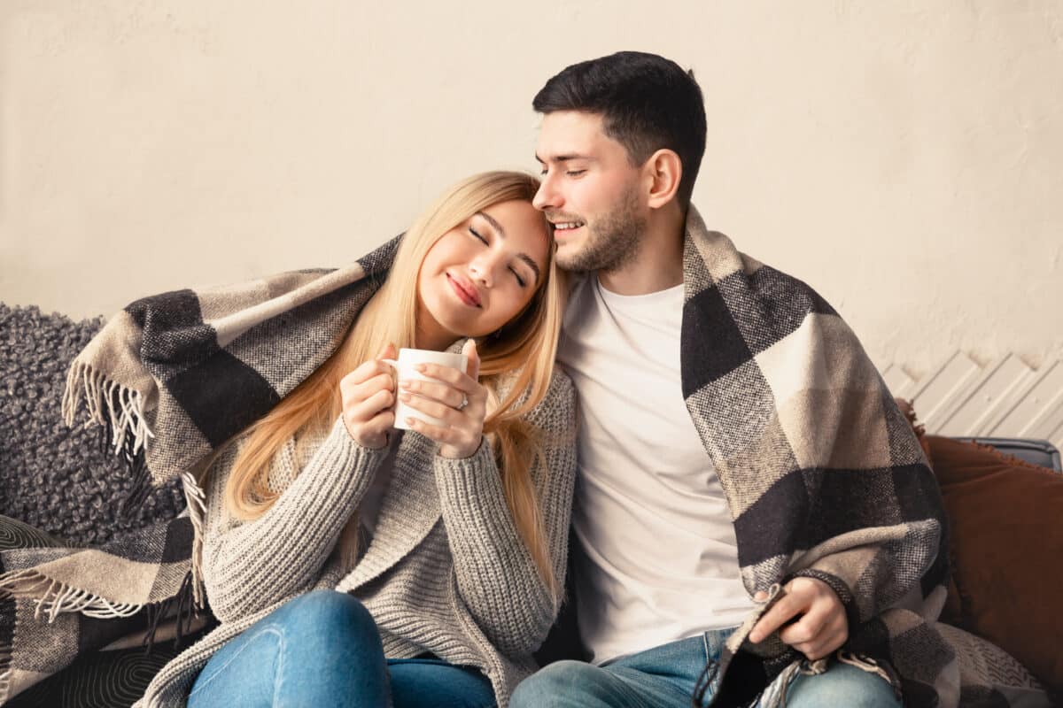 Cozy up with your sweetheart to watch the best fall movies! | The Dating Divas