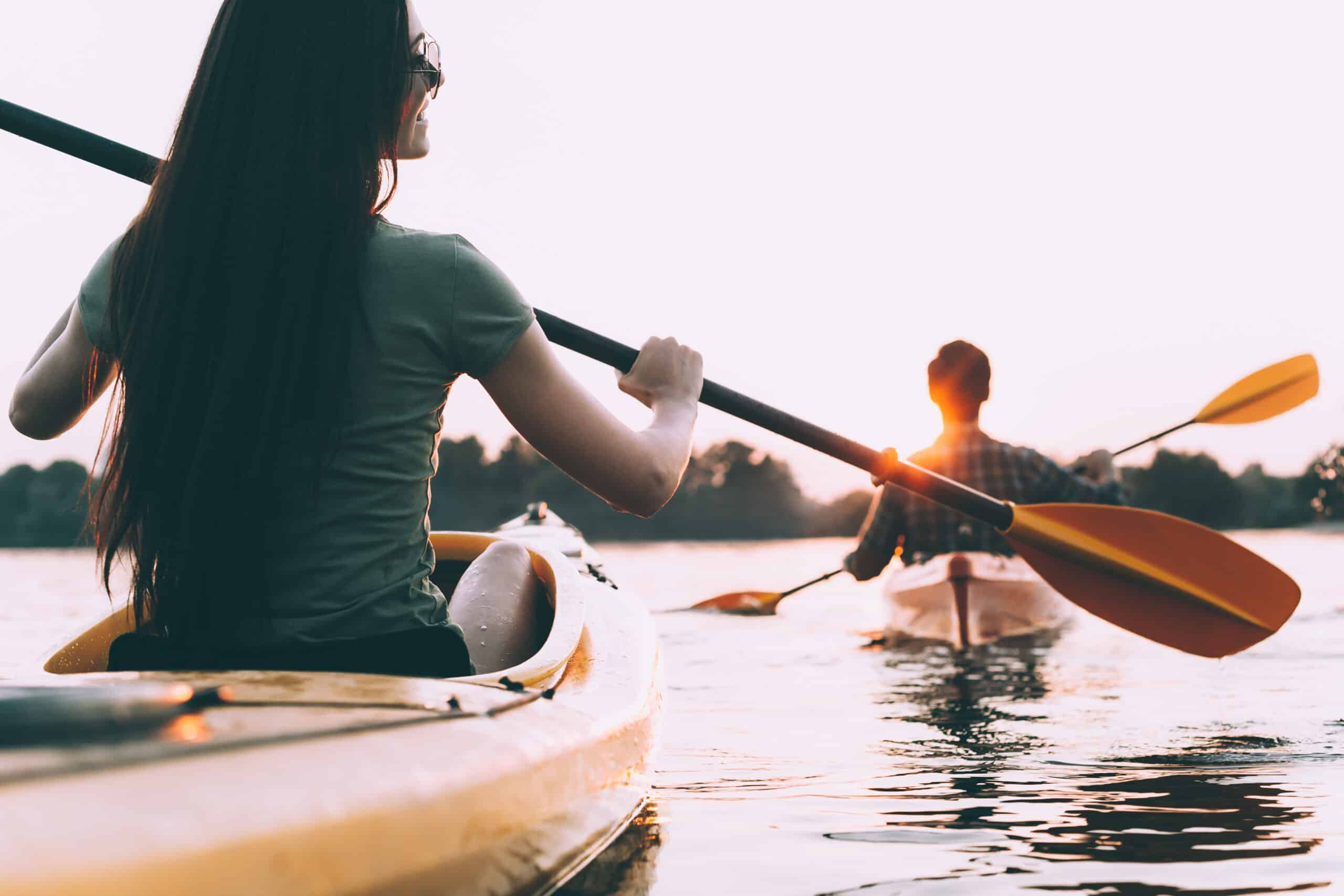 Are you looking for unique outdoor activities for couples? Kayaking with your spouse is so fun! | The Dating Divas