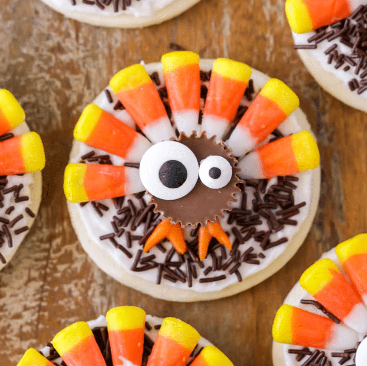 These turkey-shaped sugar cookies will be one of the hit Thanksgiving desserts, especially for kids! | The Dating Divas